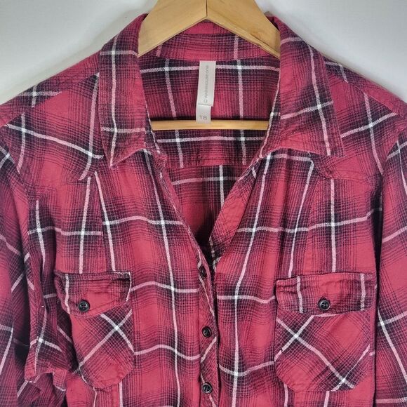 Warehouse One Red Plaid Button-Up Flannel Shirt - Picture 3 of 8